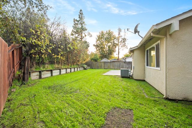 5846 Pikes Peak Way, Sacramento, CA 95842