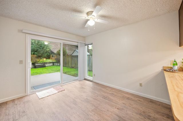 5846 Pikes Peak Way, Sacramento, CA 95842