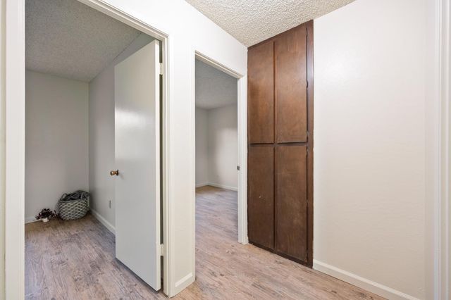 5846 Pikes Peak Way, Sacramento, CA 95842