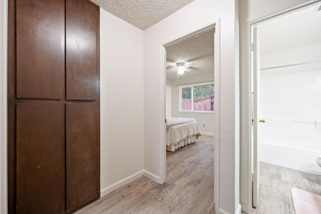 5846 Pikes Peak Way, Sacramento, CA 95842