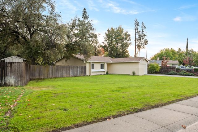 5846 Pikes Peak Way, Sacramento, CA 95842