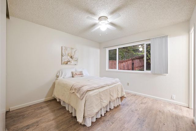 5846 Pikes Peak Way, Sacramento, CA 95842