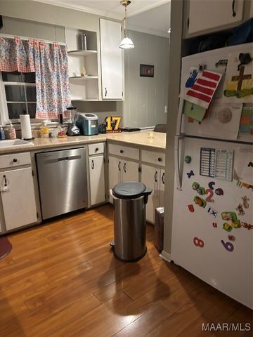 103 Brookwood Drive, Selma, AL 36701