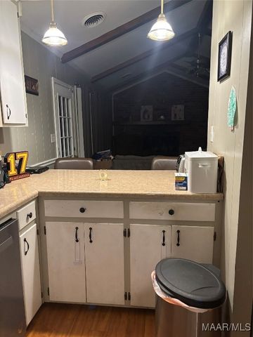 103 Brookwood Drive, Selma, AL 36701