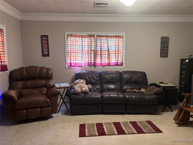 103 Brookwood Drive, Selma, AL 36701