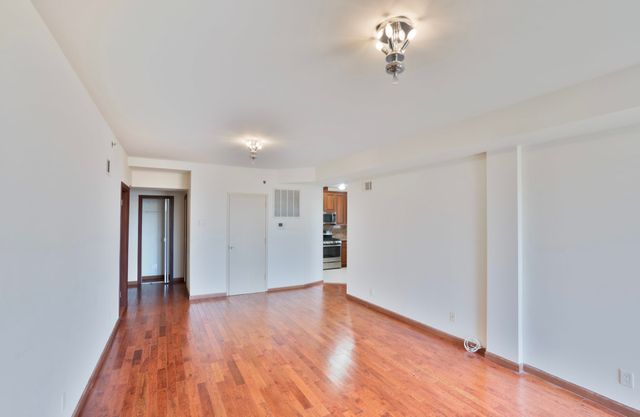 842 Ocean Pkwy Apt 8A, New York City, NY 11230