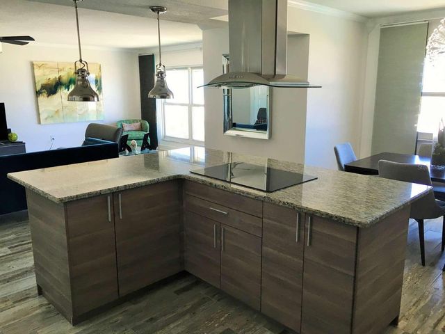 5000 GULF BOULEVARD 303, St Petersburg, FL 33706