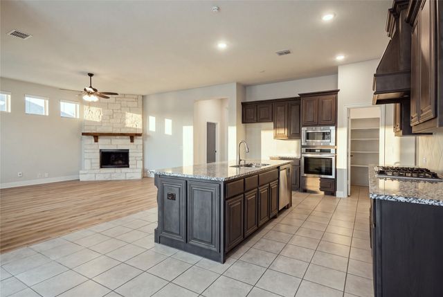 1514 Nighthawk Lane, Mansfield, TX 76063