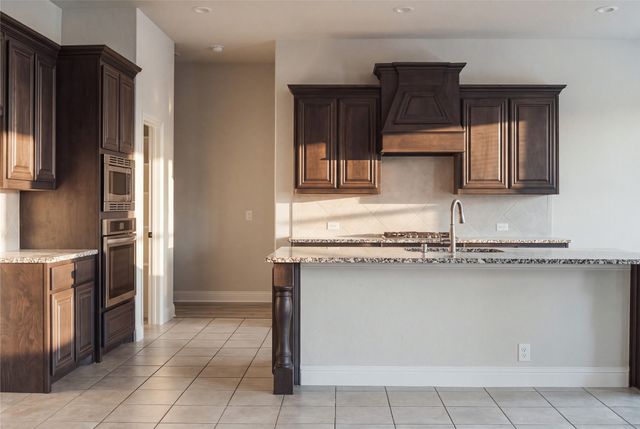 1514 Nighthawk Lane, Mansfield, TX 76063