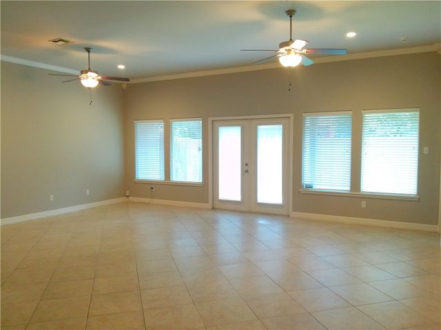 4750 Grand Junction Dr 24, Corpus Christi, TX 78413