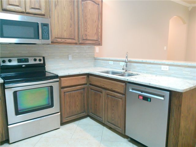 4750 Grand Junction Dr 24, Corpus Christi, TX 78413