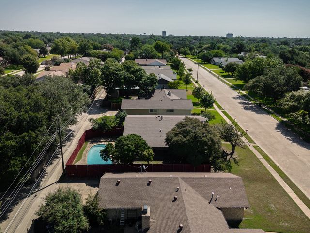 6639 Roundrock Road, Dallas, TX 75248