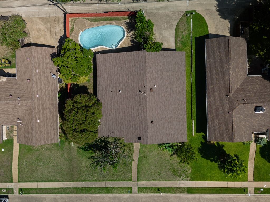 6639 Roundrock Road, Dallas, TX 75248
