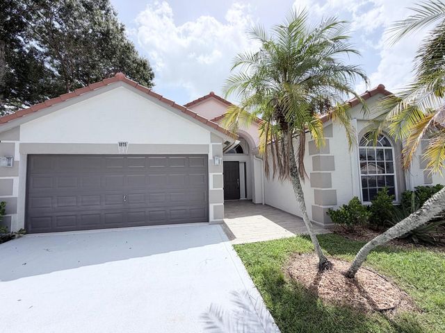 1975 Oak Berry Circle, Wellington, FL 33414