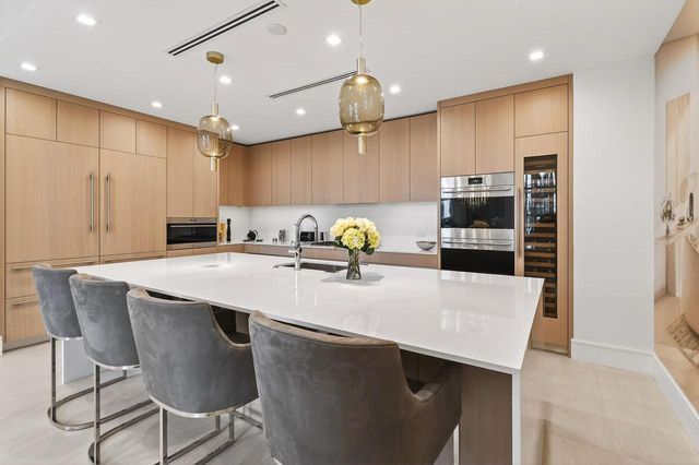 2200 Pga Boulevard 411g, Palm Beach Gardens, FL 33408