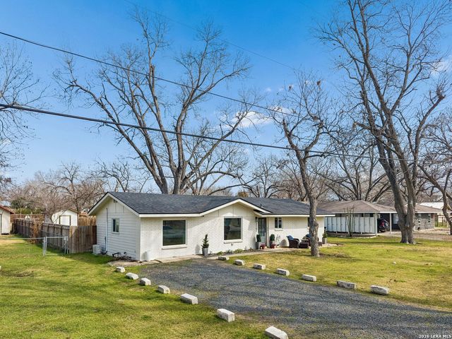 2151 Gruene, New Braunfels, TX 78130