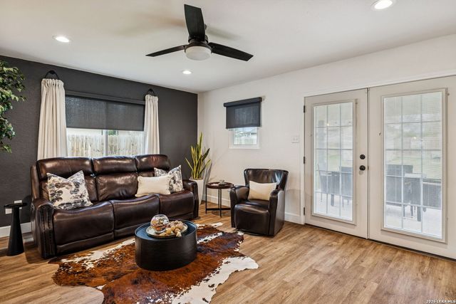 2151 Gruene, New Braunfels, TX 78130