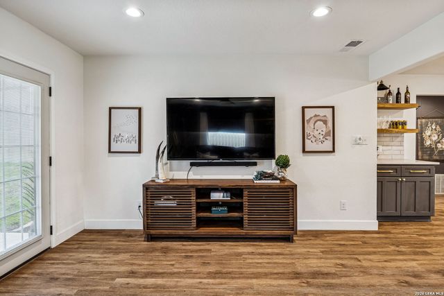 2151 Gruene, New Braunfels, TX 78130