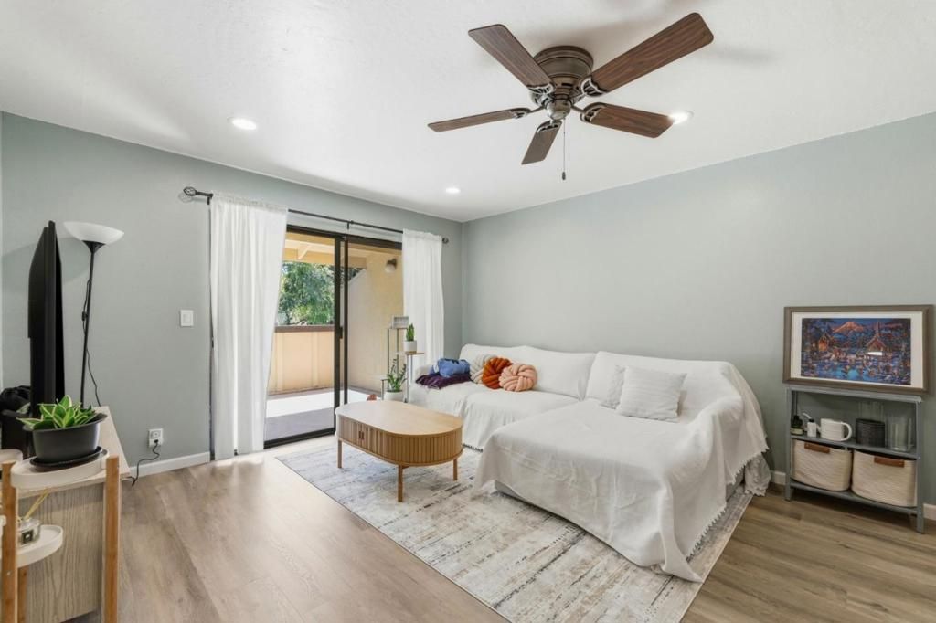Image 9 of property listing at 3254 Kimber Court 110, San Jose, CA 95124