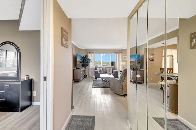 3951 Via Poinciana 415, Lake Worth, FL 33467