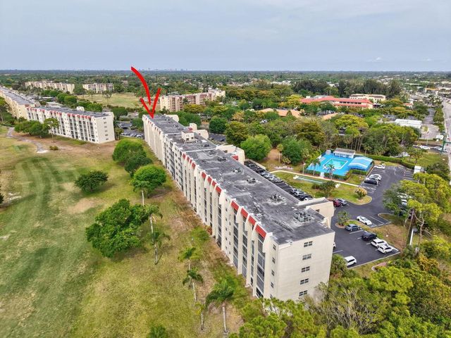 3951 Via Poinciana 415, Lake Worth, FL 33467