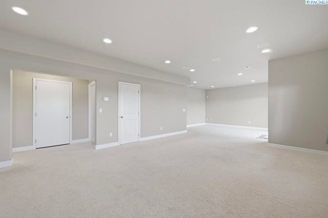 820 NW Palouse View Ct, Pullman, WA 99163