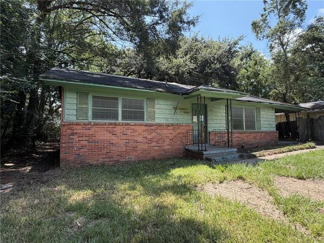 3011 Curry Drive W, Mobile, AL 36605