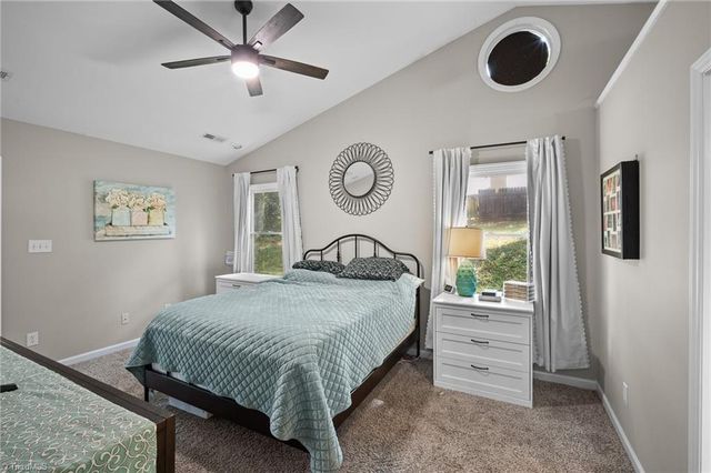 6045 Yeaton Glen Drive, Winston-salem, NC 27107