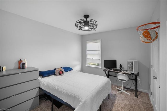 6045 Yeaton Glen Drive, Winston-salem, NC 27107