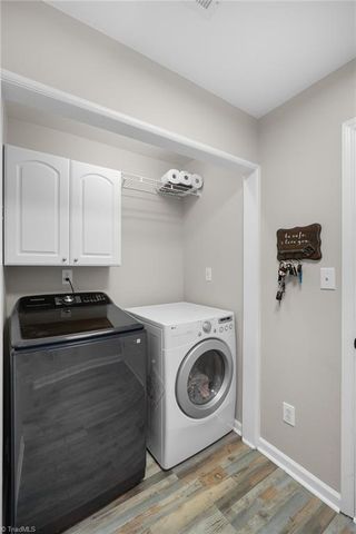 6045 Yeaton Glen Drive, Winston-salem, NC 27107
