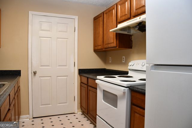 9301 Waldrop Place, Decatur, GA 30034