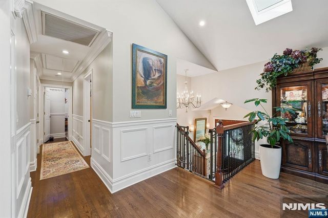 9 Ponderosa Place, West Milford, NJ 07421