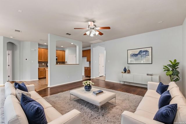 10903 BRAMANTE LN, Helotes, TX 78023