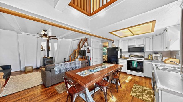 29705 Mariposa Dr, Cold Springs, CA 95335