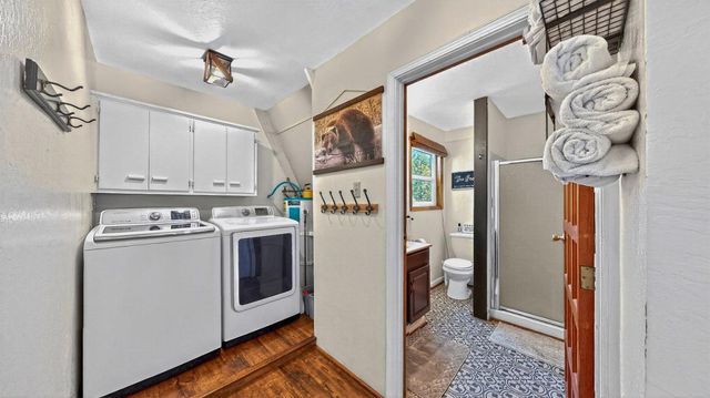 29705 Mariposa Dr, Cold Springs, CA 95335