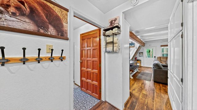 29705 Mariposa Dr, Cold Springs, CA 95335