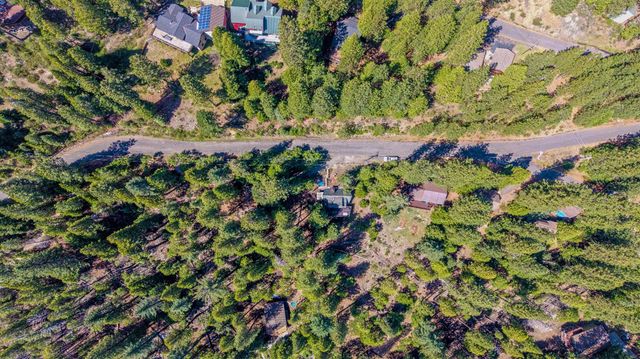 29705 Mariposa Dr, Cold Springs, CA 95335
