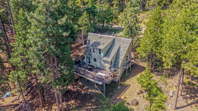 29705 Mariposa Dr, Cold Springs, CA 95335