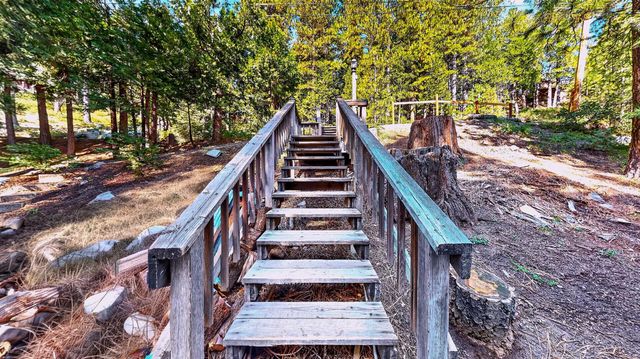 29705 Mariposa Dr, Cold Springs, CA 95335