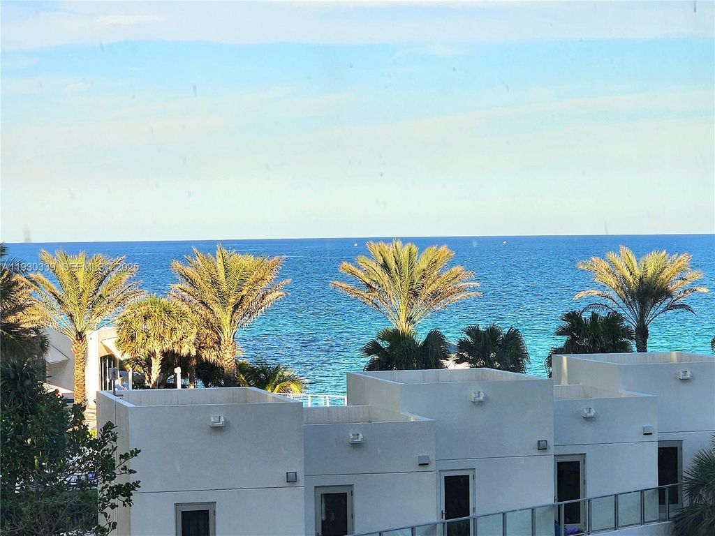 Image 2 of property listing at 3505 S Ocean Dr 508, Hollywood, FL 33019