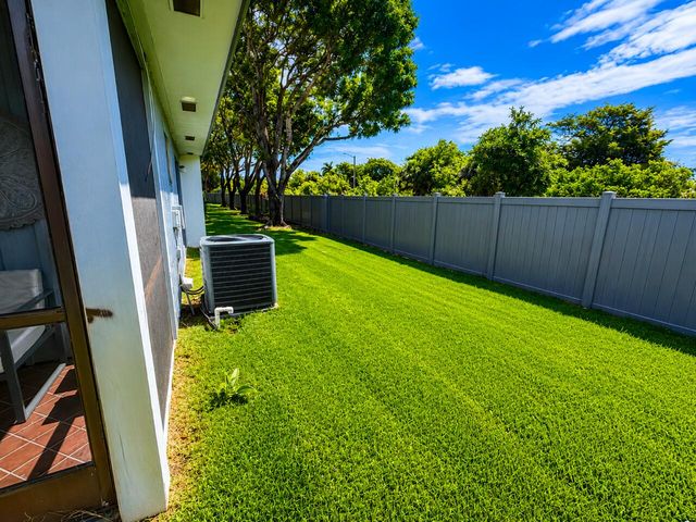 1541 N 14th Terrace, Hollywood, FL 33020