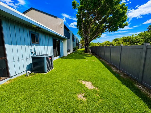 1541 N 14th Terrace, Hollywood, FL 33020