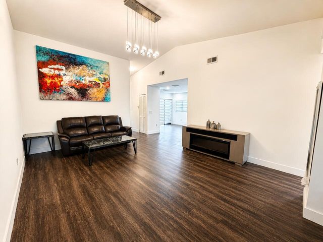 1541 N 14th Terrace, Hollywood, FL 33020