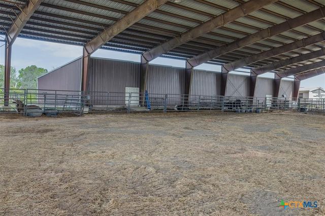 8519 State Park Road, Lockhart, TX 78644