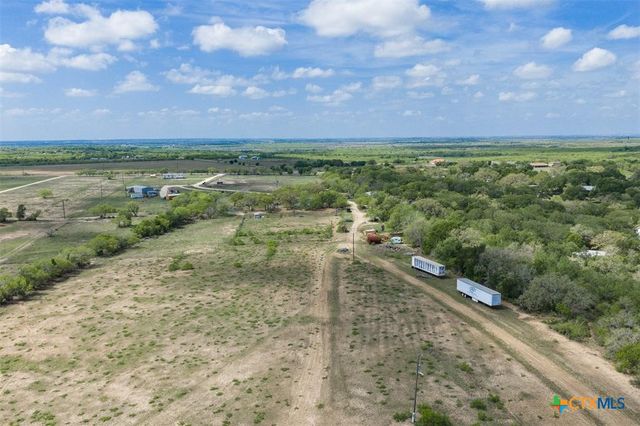 8519 State Park Road, Lockhart, TX 78644