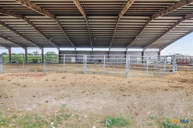 8519 State Park Road, Lockhart, TX 78644