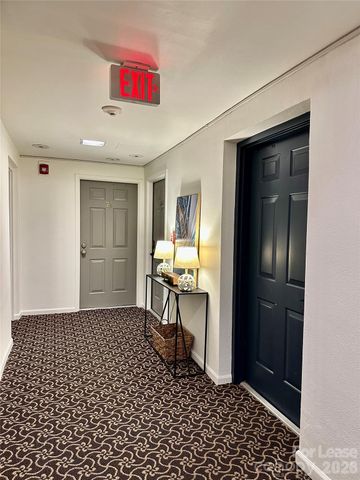 229 N Poplar Street 29, Charlotte, NC 28202