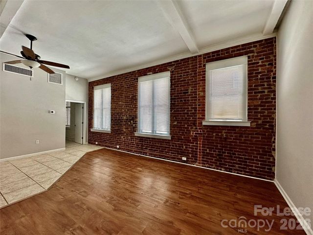 229 N Poplar Street 29, Charlotte, NC 28202