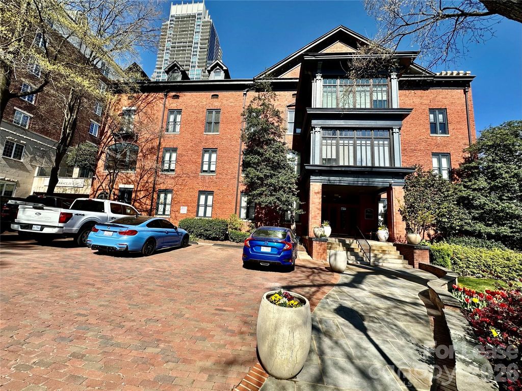 229 N Poplar Street 29, Charlotte, NC 28202