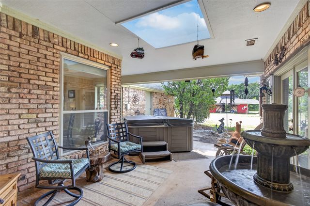 1821 Meadow Ranch Road, Mckinney, TX 75071